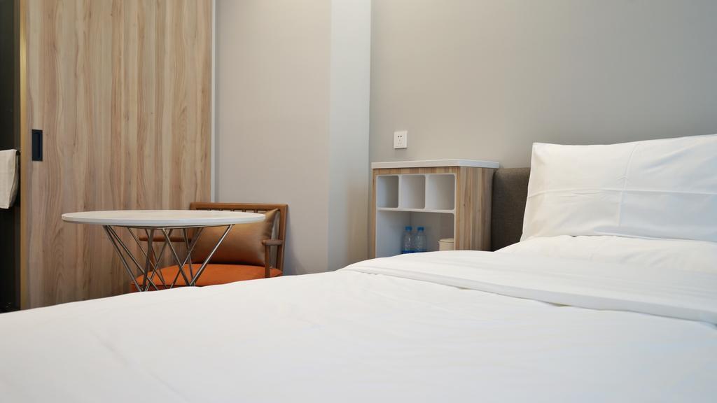 Hanting Premium Hotel Shanghai South Xizang Road 외부 사진
