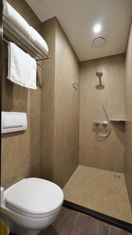 Hanting Premium Hotel Shanghai South Xizang Road 외부 사진